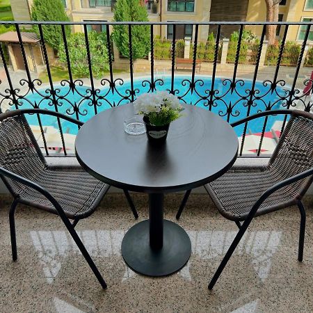 Family Hotel Paradise St Constantin et Helena Extérieur photo