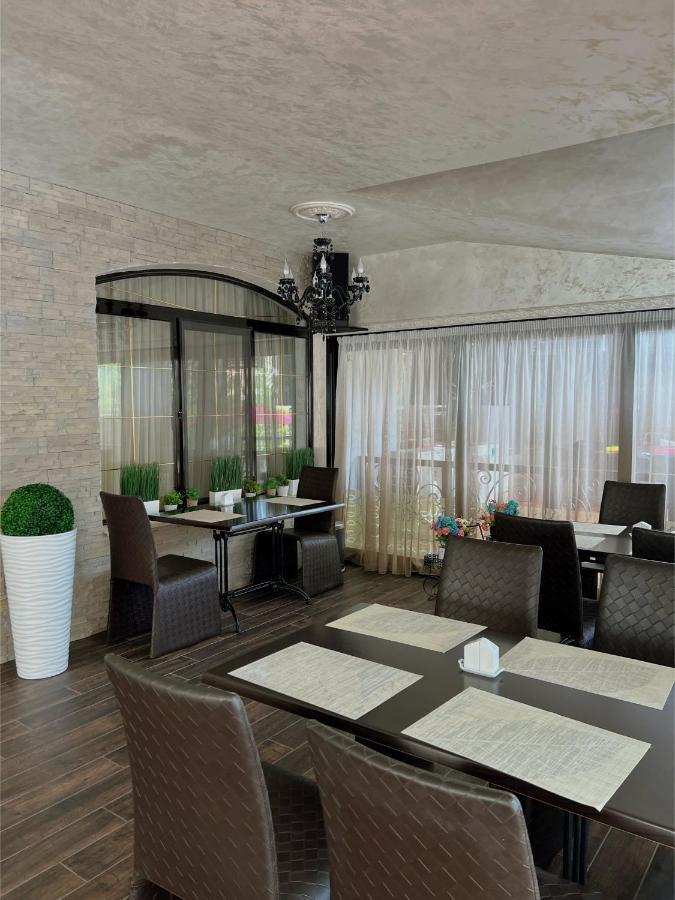Family Hotel Paradise St Constantin et Helena Extérieur photo