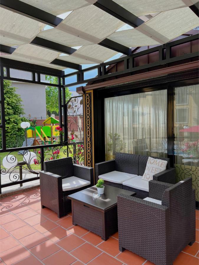 Family Hotel Paradise St Constantin et Helena Extérieur photo